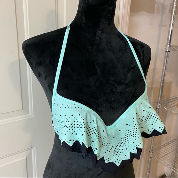 Pink Victoria’s Secret halter Top Bikini Top Teal and black push-up bra padded - Picture 2 of 9